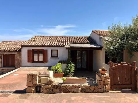 Il Paradiso, Villetta Vista Mare أولبيا إيطاليا