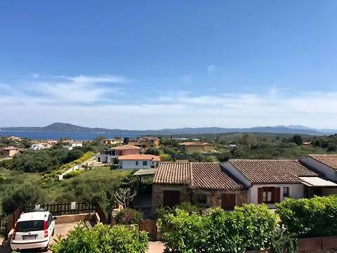 Il Paradiso, Villetta Vista Mare أولبيا